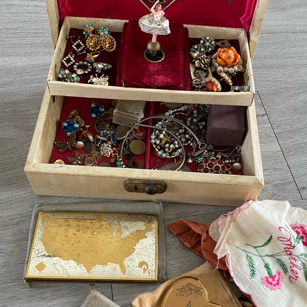 1950s music ballerina  jewelry box still works. Misc costume jewelry included.